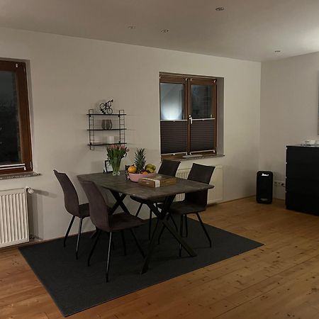 Tritt Ein Bring Glueck Herein - Exquisite 75 Qm - Messenaehe - Parkplatz - Flughafennaehe Ντίσελντορφ Εξωτερικό φωτογραφία