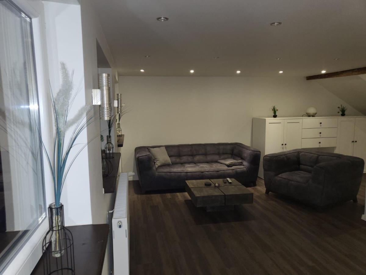 Tritt Ein Bring Glueck Herein - Exquisite 75 Qm - Messenaehe - Parkplatz - Flughafennaehe Ντίσελντορφ Εξωτερικό φωτογραφία