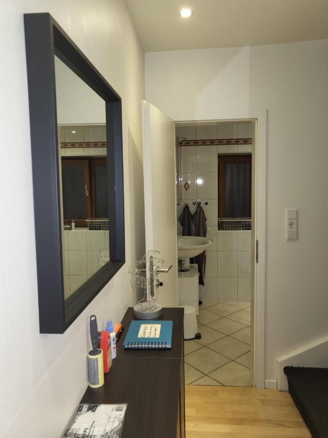 Tritt Ein Bring Glueck Herein - Exquisite 75 Qm - Messenaehe - Parkplatz - Flughafennaehe Ντίσελντορφ Εξωτερικό φωτογραφία