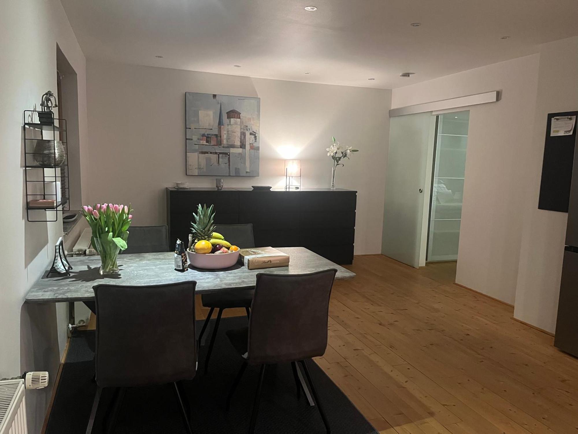 Tritt Ein Bring Glueck Herein - Exquisite 75 Qm - Messenaehe - Parkplatz - Flughafennaehe Ντίσελντορφ Εξωτερικό φωτογραφία